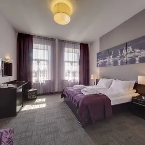 https://mary-hotel.getsaintpetersburghotels.com